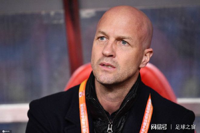 重庆斯威惨败，留守中乙强，命悬一线的简单介绍